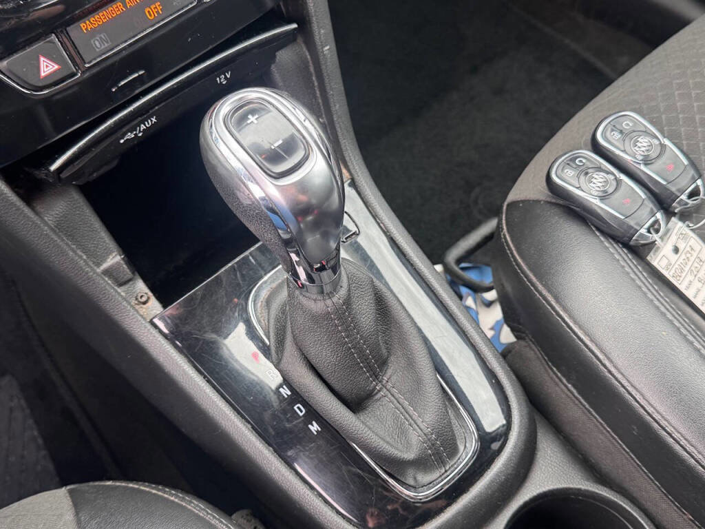 Used 2019 Buick Encore Sport Touring image 11