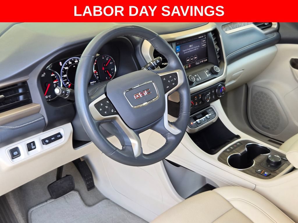Used 2023 GMC Acadia Denali FWD image 10