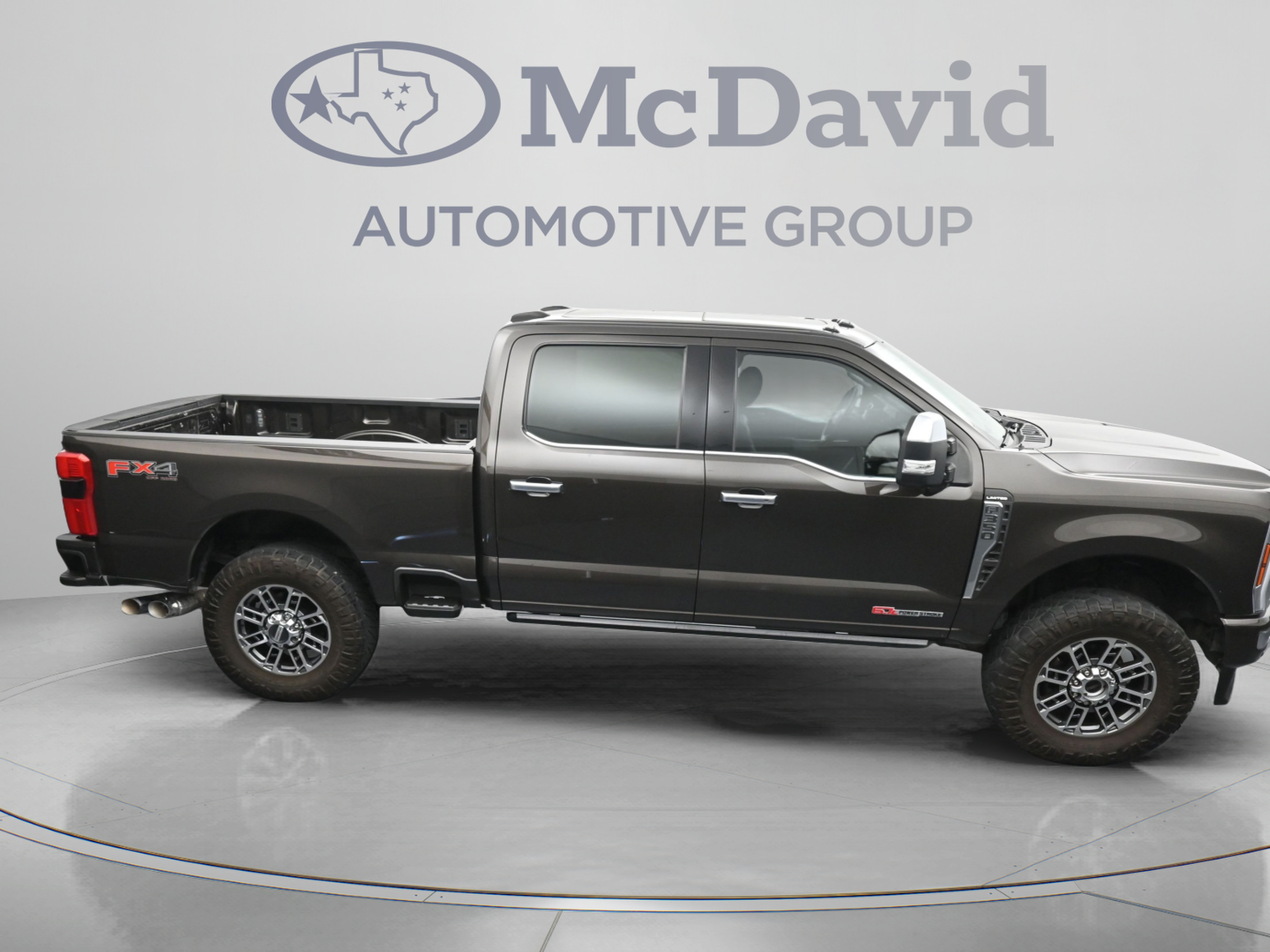 Used 2024 Ford F350 Limited w/ FX4 Off-Road Package AWD/4WD image 40