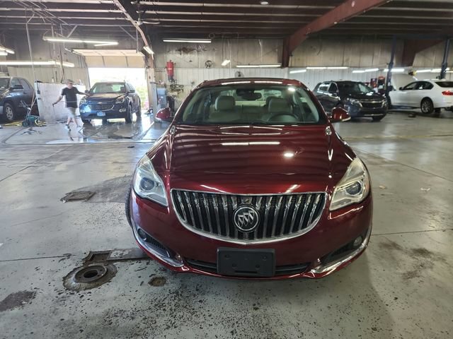 Used 2016 Buick Regal Premium w/ Driver Confidence Package #2 FWD image 6