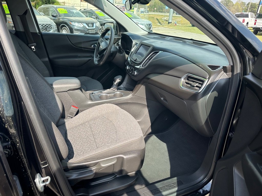 Used 2023 Chevrolet Equinox LT FWD image 22