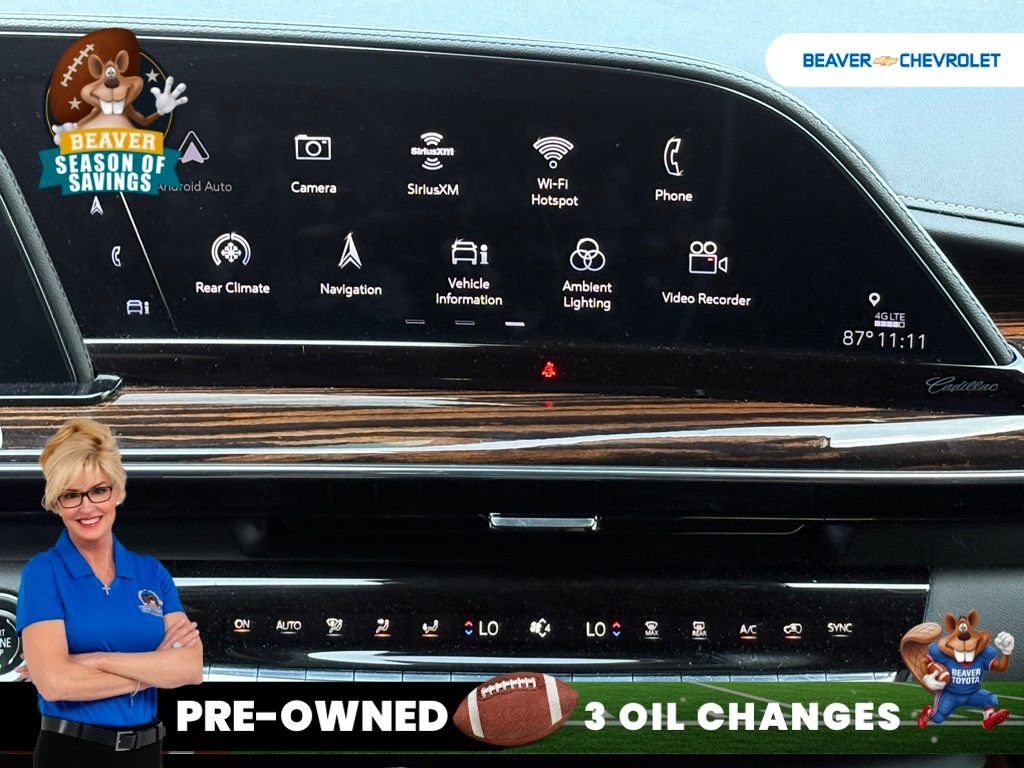 Used 2023 Cadillac Escalade Premium Luxury AWD/4WD image 29