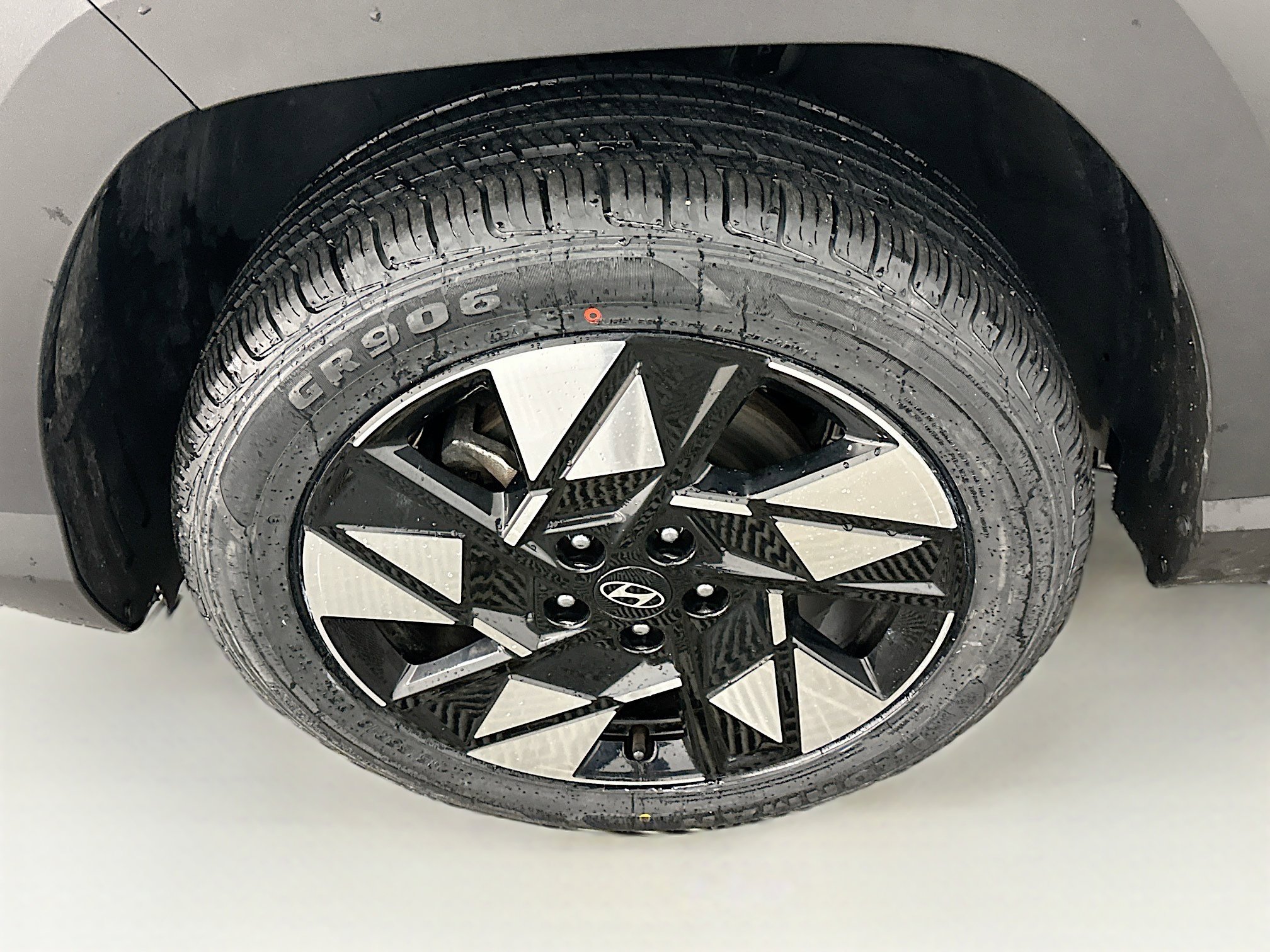 Used 2024 Hyundai Kona SEL image 11