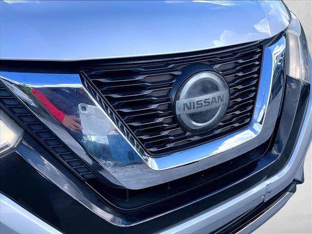 Used 2020 Nissan Rogue SV FWD image 28