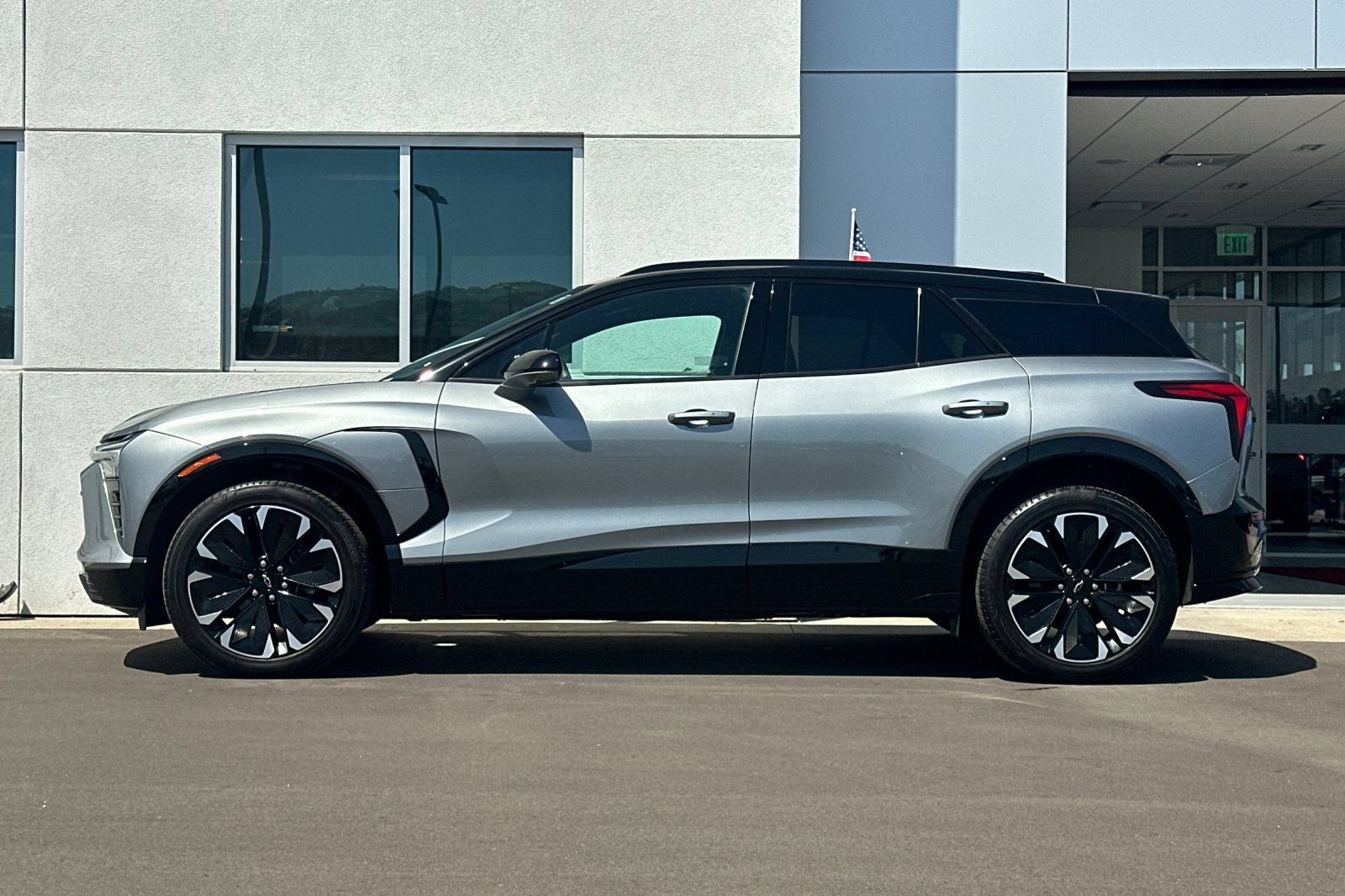 Used 2025 Chevrolet Blazer EV RS AWD/4WD image 7