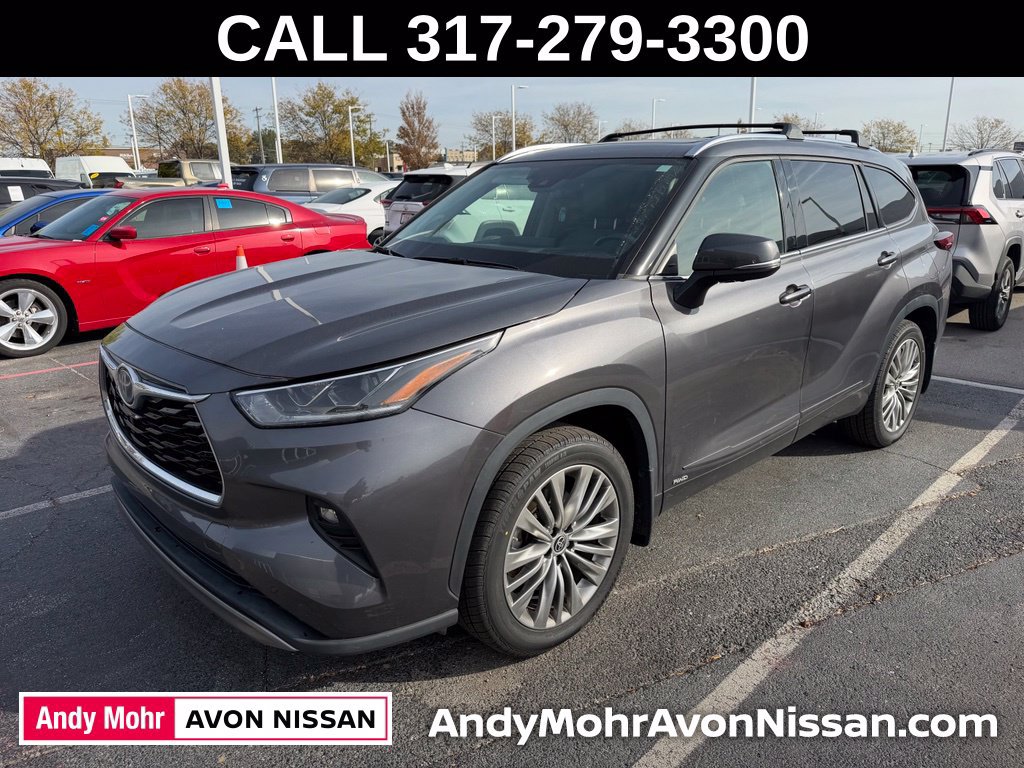 Used 2022 Toyota Highlander Platinum AWD/4WD image 3