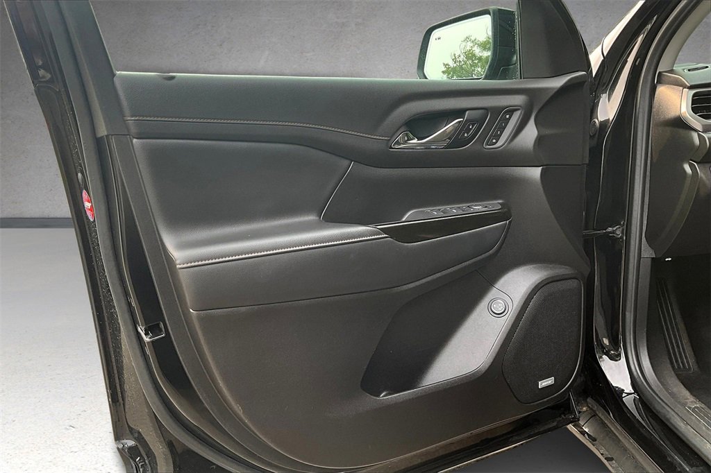 Used 2021 GMC Acadia AT4 w/ Technology Package image 19