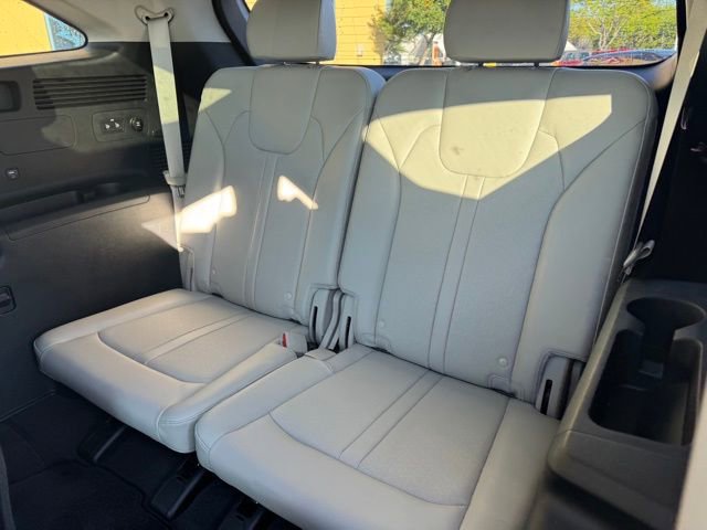 Certified 2023 Kia Sorento SX image 15