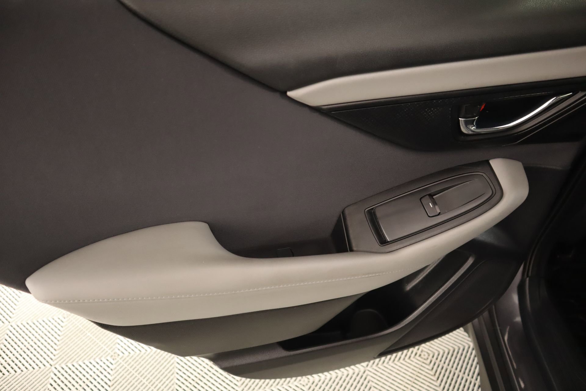 Used 2023 Subaru Outback Premium image 16