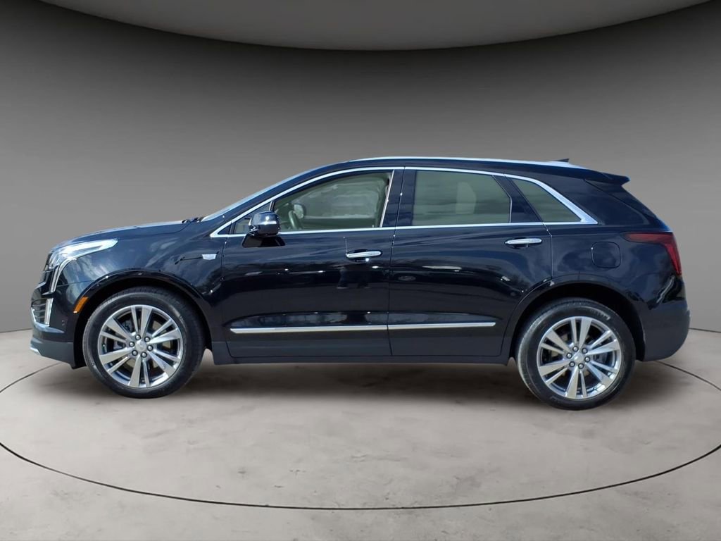 Used 2024 Cadillac XT5 Premium Luxury w/ Platinum Package image 2