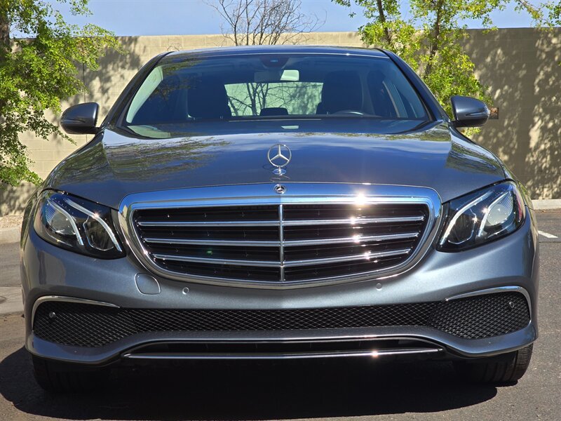 Used 2017 Mercedes-Benz E 300 image 4