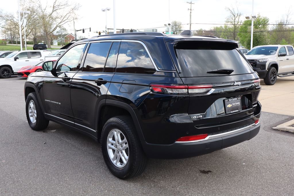 Used 2024 Jeep Grand Cherokee Laredo w/ Luxury Tech Group I AWD/4WD image 27