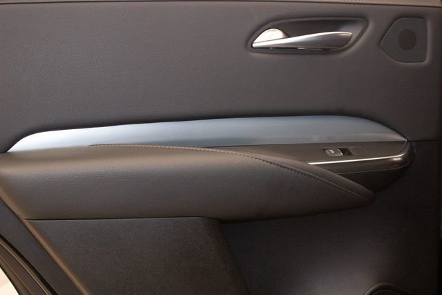 Used 2023 Cadillac XT4 Premium Luxury image 18