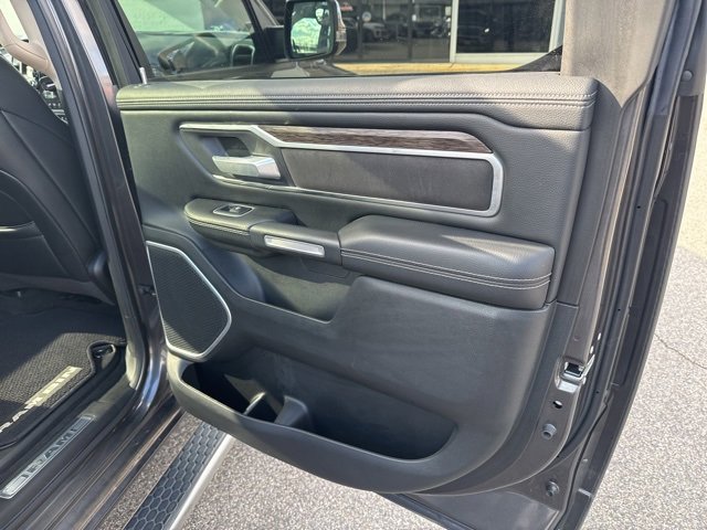 Used 2020 RAM 1500 Laramie image 32