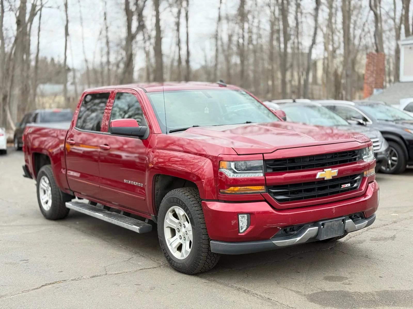 Used 2018 Chevrolet Silverado 1500 LT w/ All Star Edition image 4