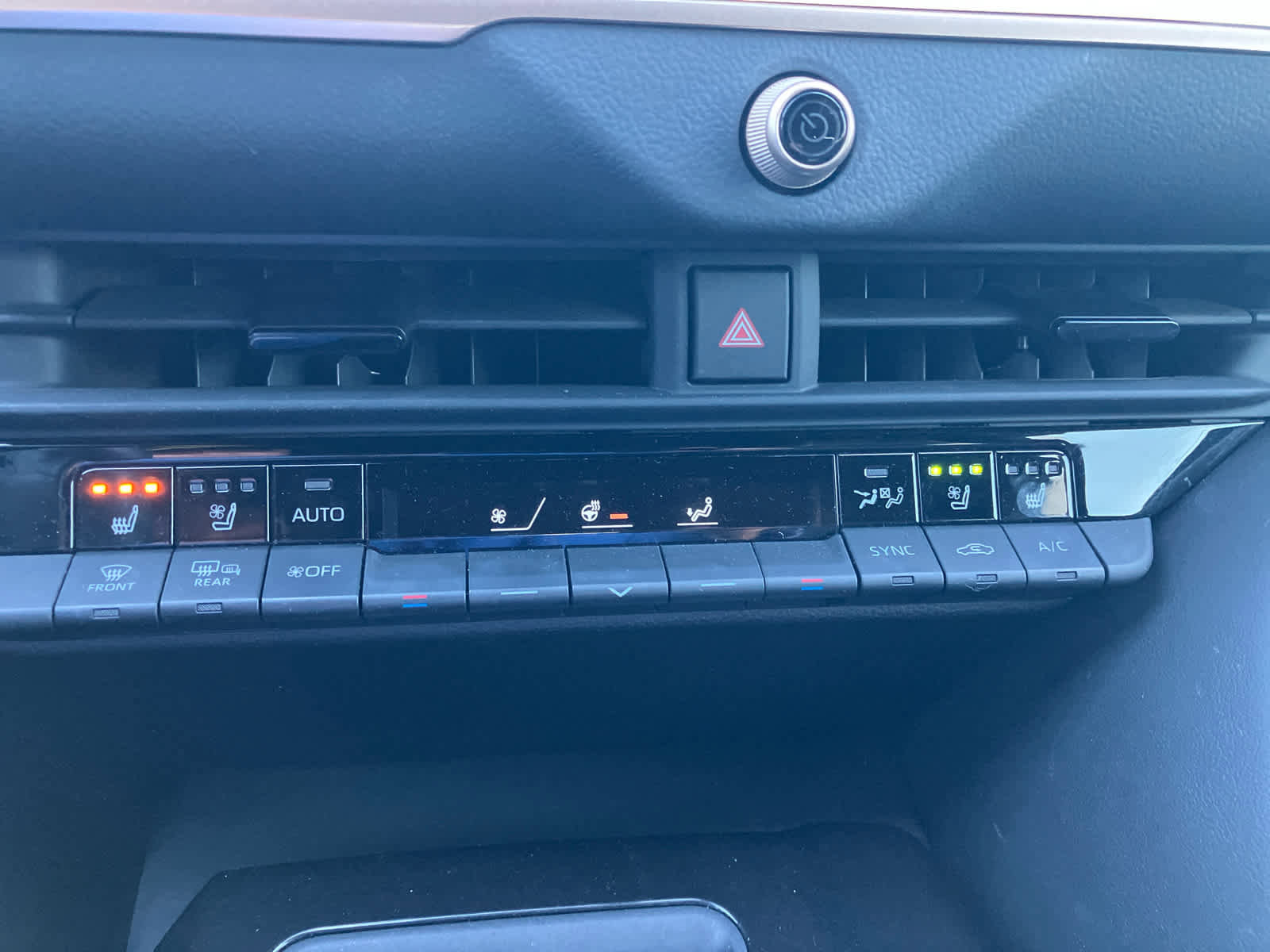 Used 2025 Toyota Crown Signia Limited image 28