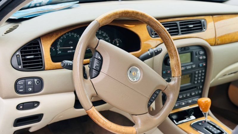 Used 2003 Jaguar S-TYPE 3.0 RWD image 9