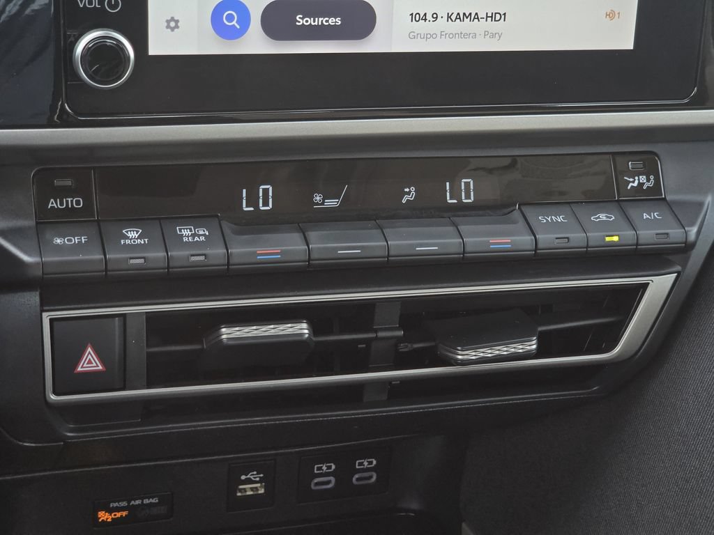 Used 2025 Toyota Camry LE FWD image 20