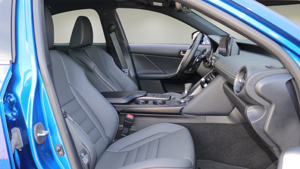 Used 2024 Lexus IS 500 w/ Accessory Package RWD image 16