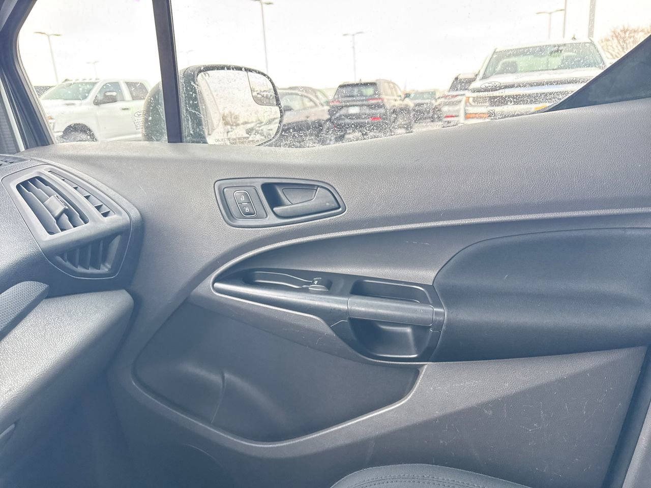 Used 2020 Ford Transit Connect XL image 21