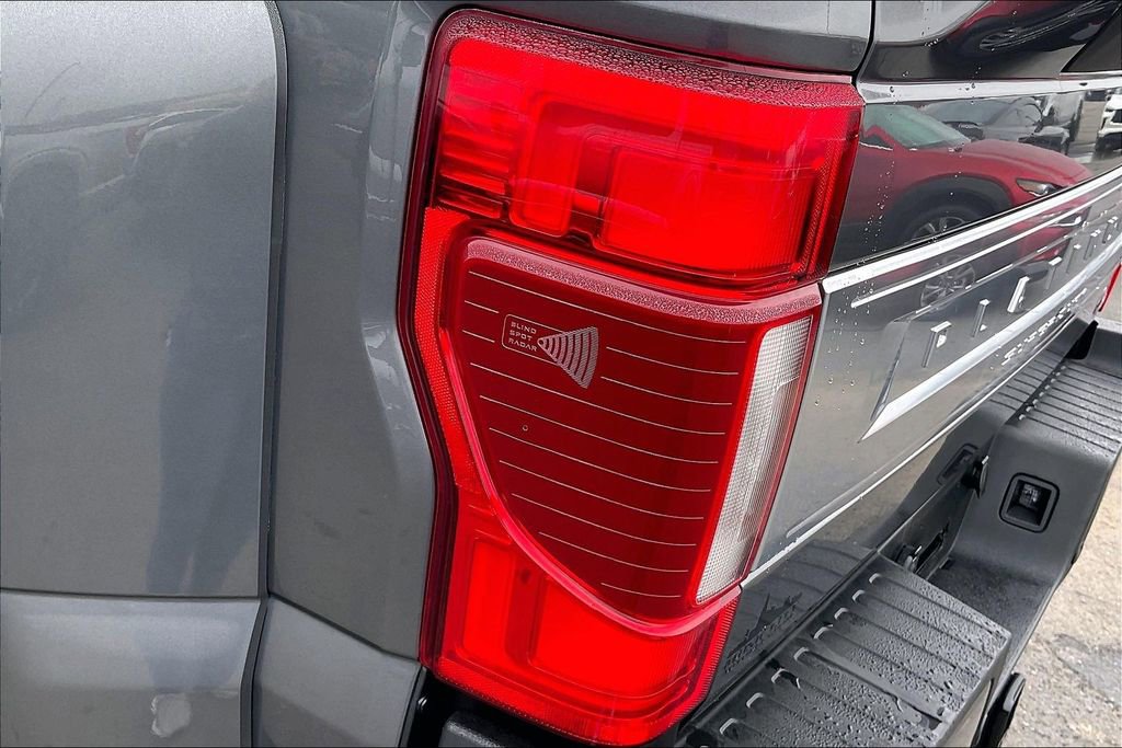 Used 2021 Ford F450 Platinum w/ FX4 Off-Road Package image 26