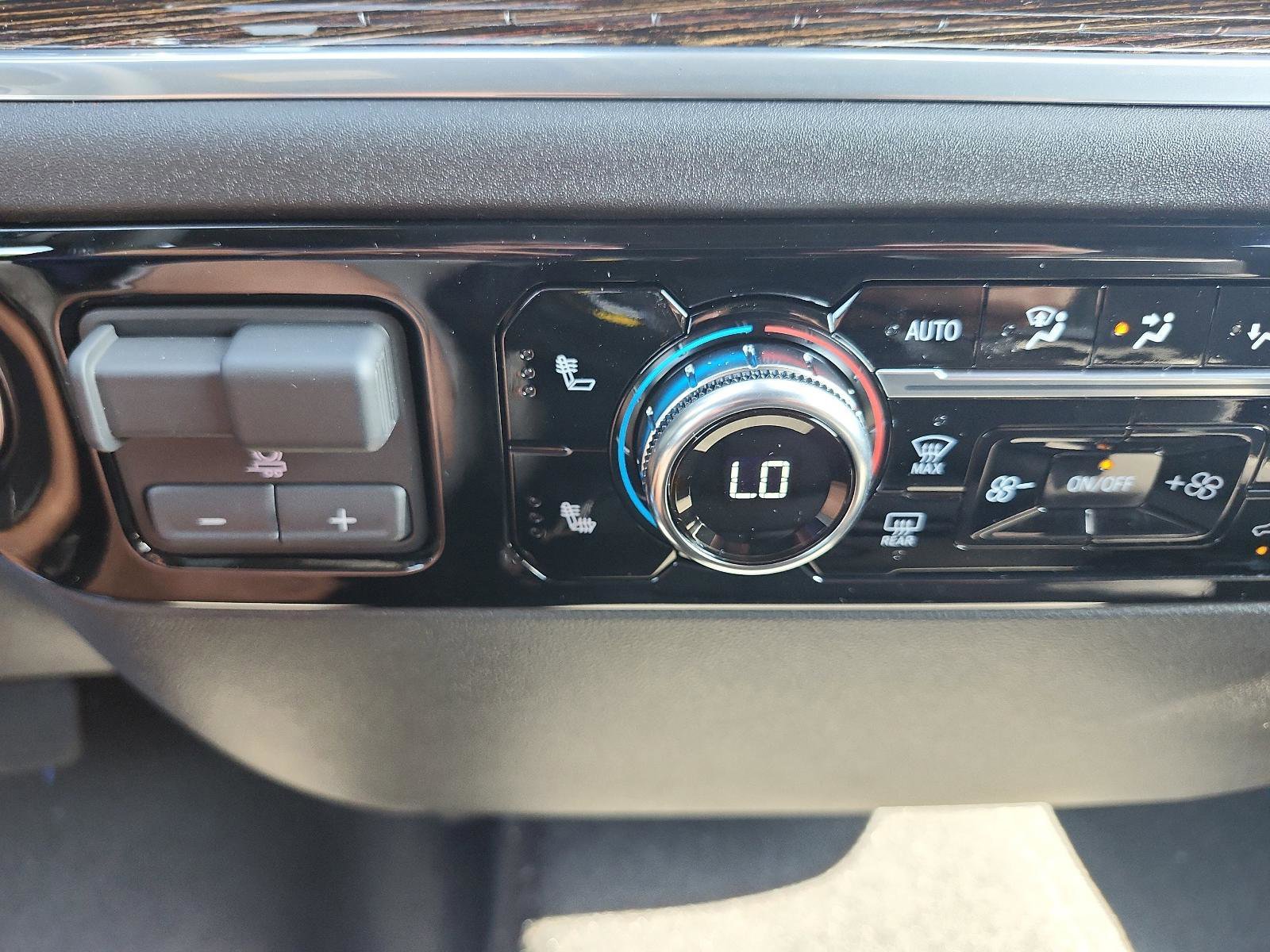 New 2026 GMC Sierra 1500 SLE image 16