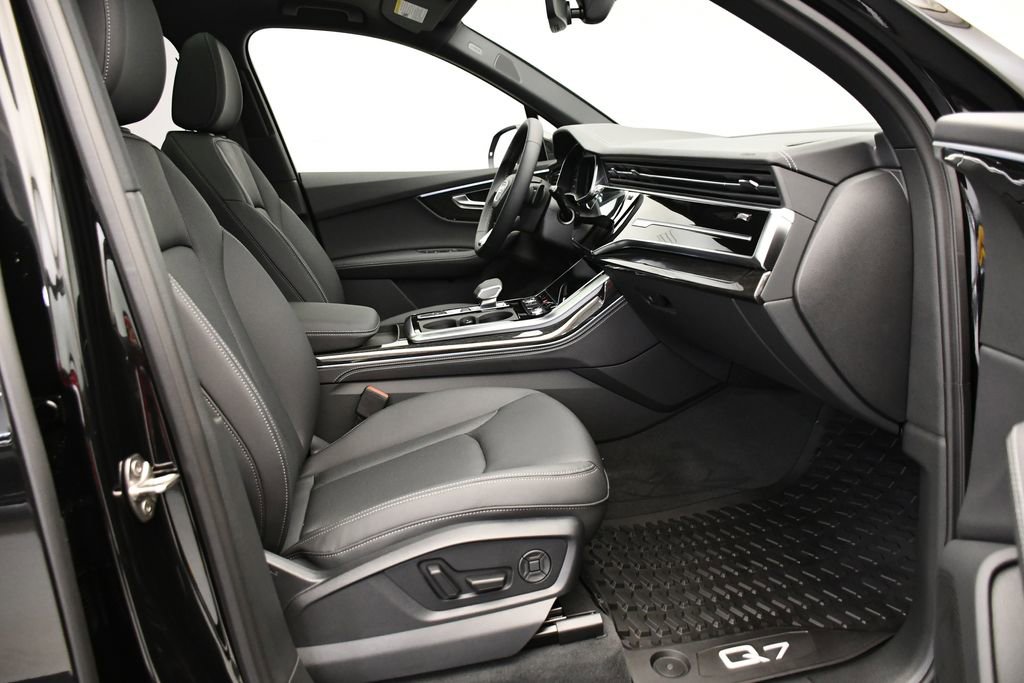 Used 2025 Audi Q7 3.0T Premium Plus w/ Premium Plus Package image 48