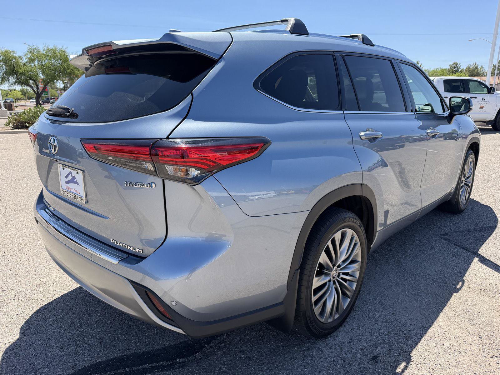 Used 2021 Toyota Highlander Platinum AWD/4WD image 5