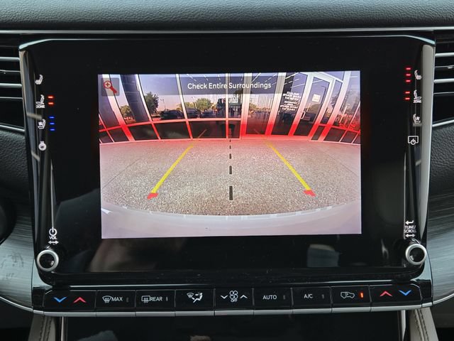 Certified 2024 Jeep Wagoneer L Series III w/ Flexible Seating Group AWD/4WD image 18