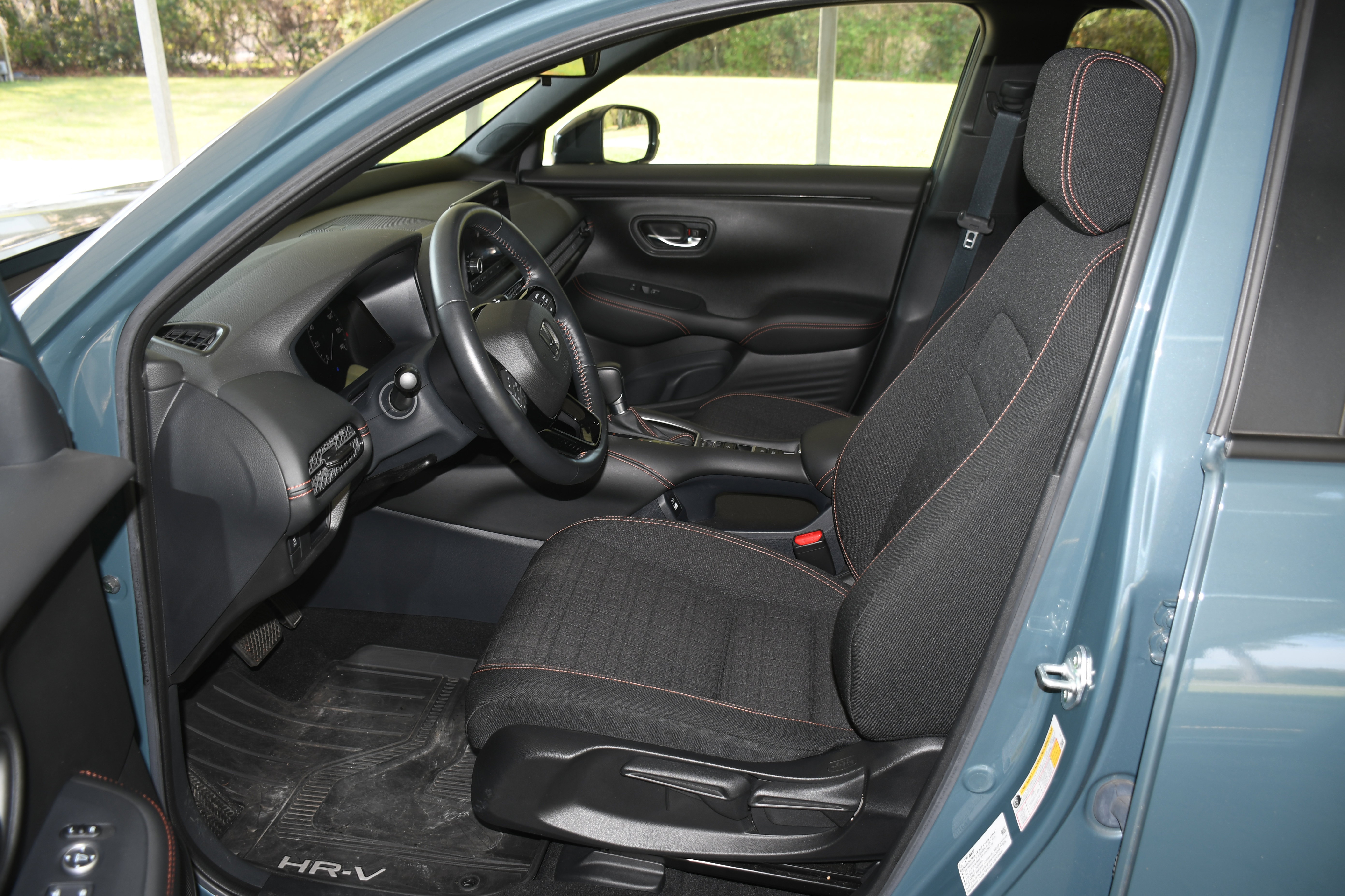 Used 2023 Honda HR-V Sport image 7