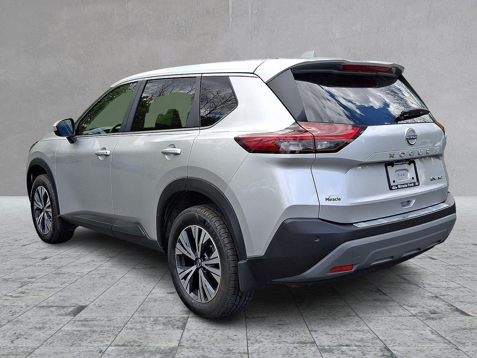 Used 2023 Nissan Rogue SV AWD/4WD image 4