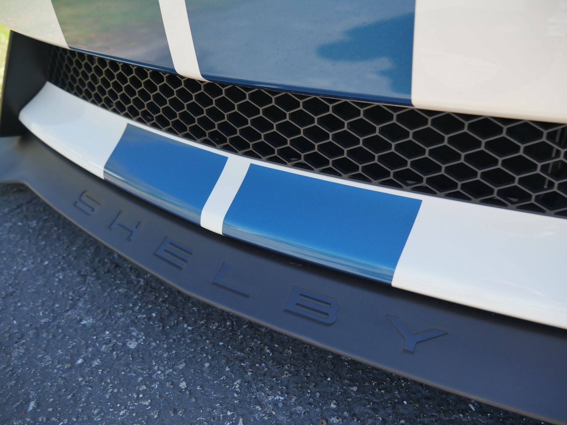 Used 2020 Ford Mustang Shelby GT350R w/ GT350R Equipment Group 920A RWD image 36