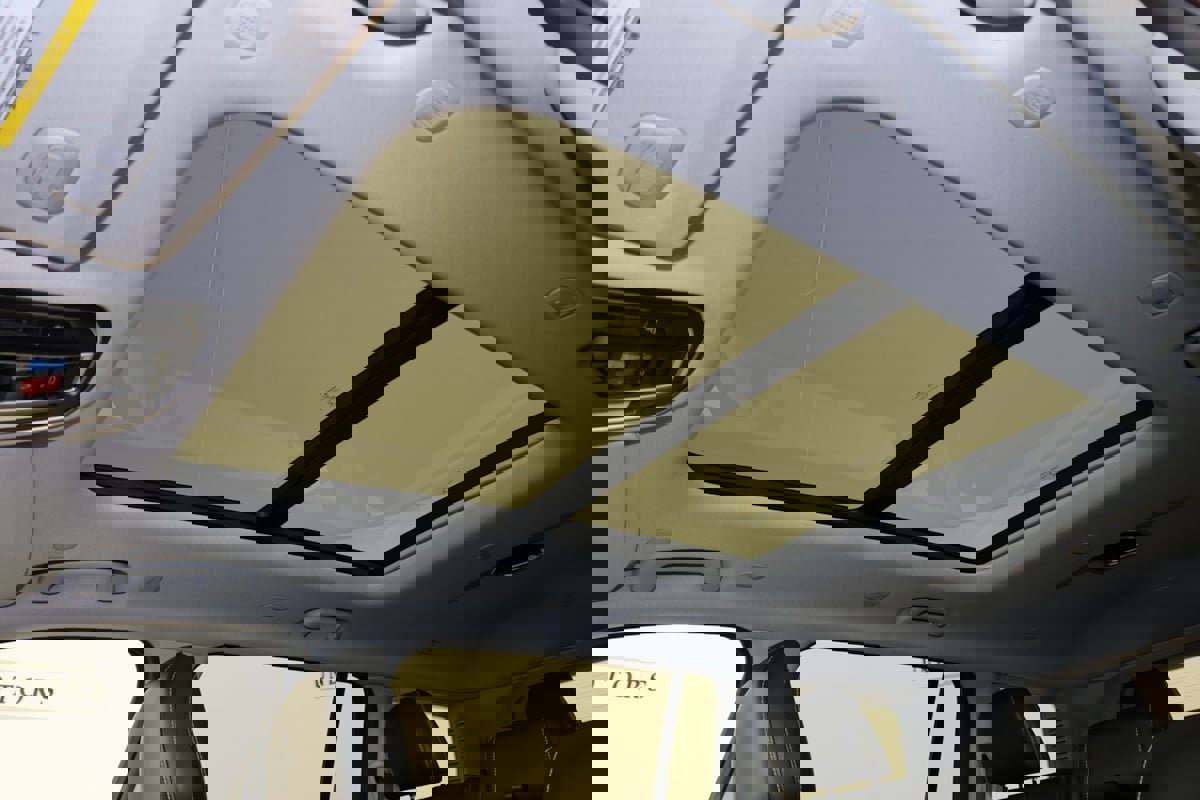 Used 2022 Jeep Grand Cherokee L Limited image 14