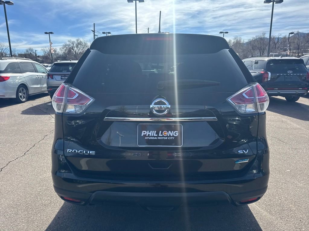Used 2014 Nissan Rogue SV w/ SV Family Package image 11