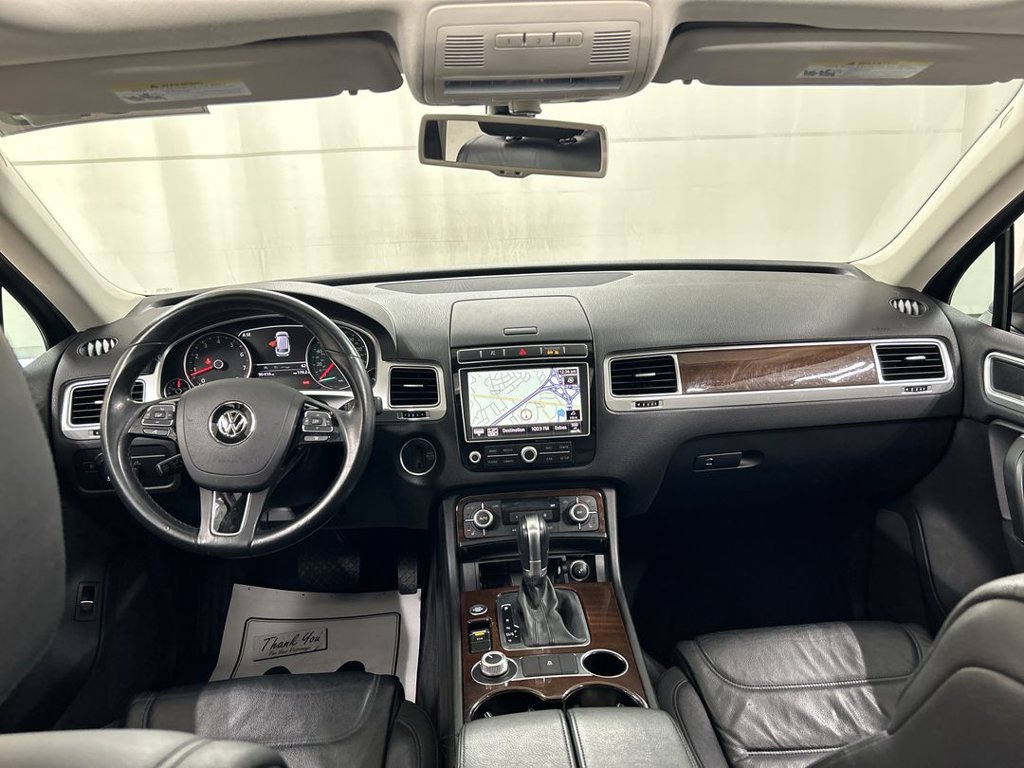 Used 2015 Volkswagen Touareg VR6 AWD/4WD image 19