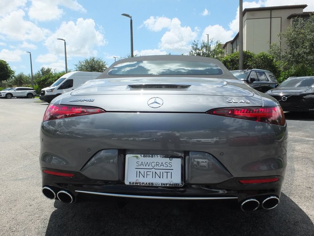 Used 2023 Mercedes-Benz SL 43 AMG image 11