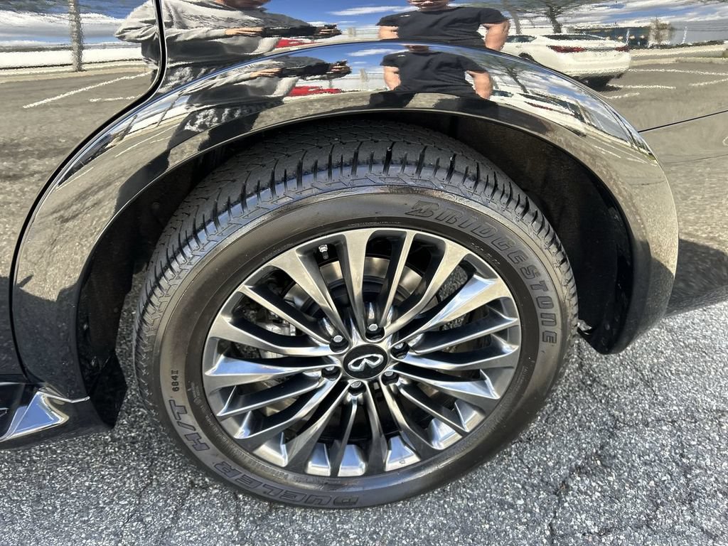 Certified 2024 INFINITI QX80 Sensory AWD/4WD image 11