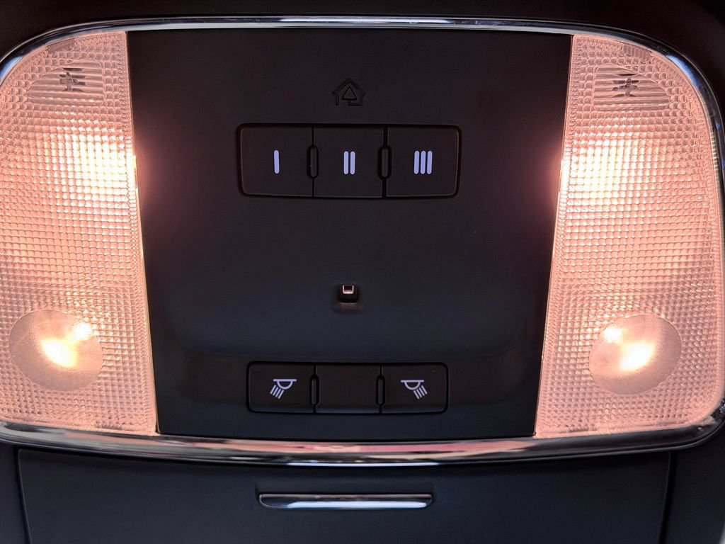 Used 2014 Chrysler 300 C AWD/4WD image 54
