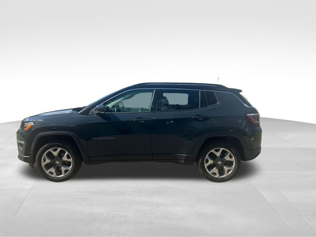Used 2018 Jeep Compass Limited w/ Navigation Group AWD/4WD image 2