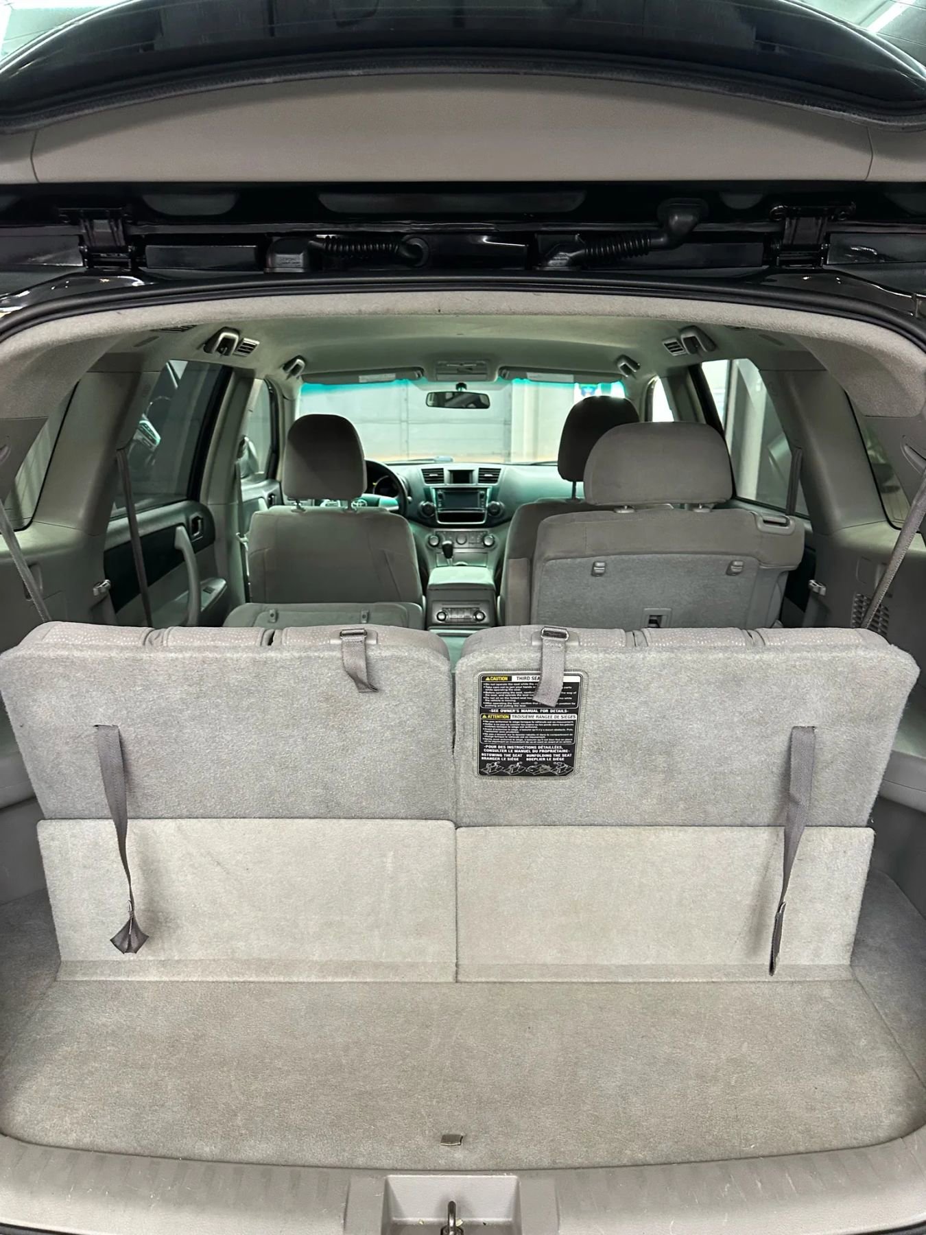 Used 2013 Toyota Highlander SE image 25