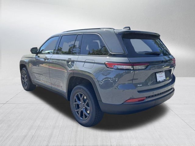 New 2027 Jeep Grand Cherokee Altitude RWD image 7