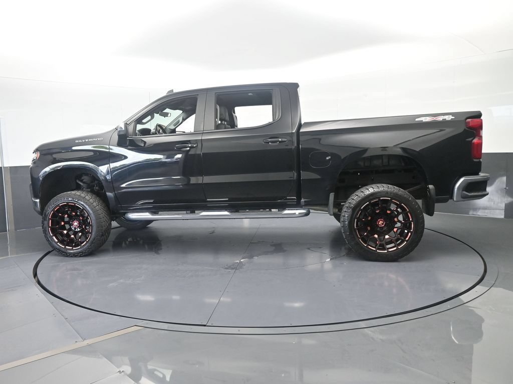Used 2019 Chevrolet Silverado 1500 LT w/ All-Star Edition AWD/4WD image 3