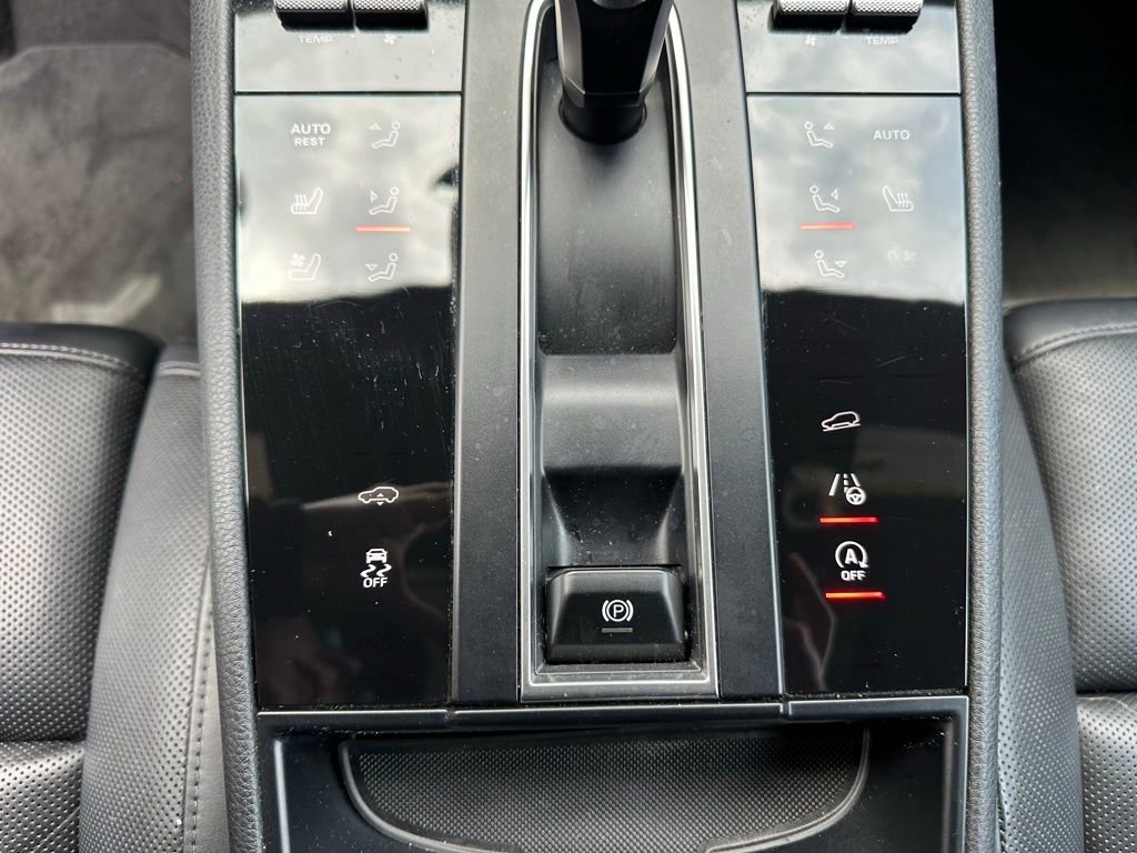 Certified 2023 Porsche Macan S AWD/4WD image 26