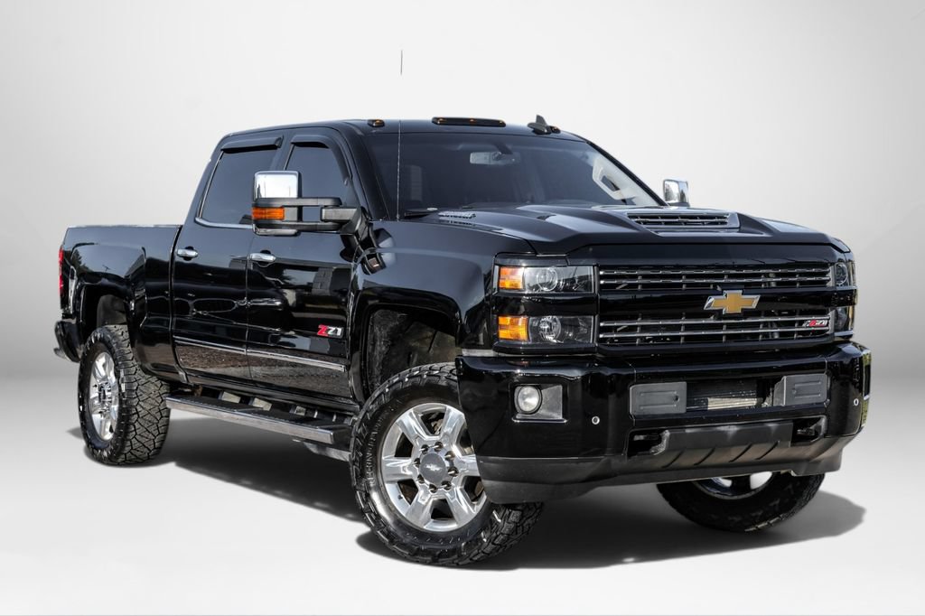 Used 2019 Chevrolet Silverado 2500 LTZ w/ Duramax Plus Package AWD/4WD image 4