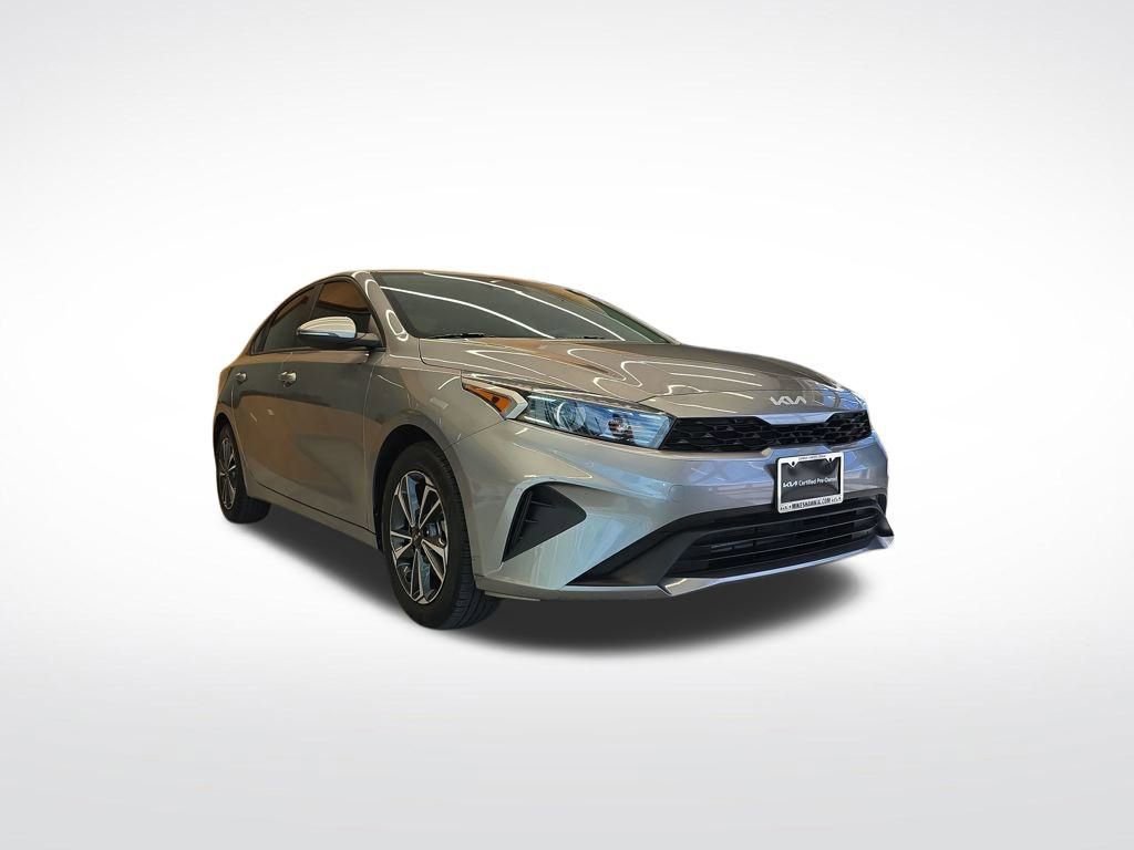 Used 2024 Kia Forte LXS w/ LXS Technology Package image 7