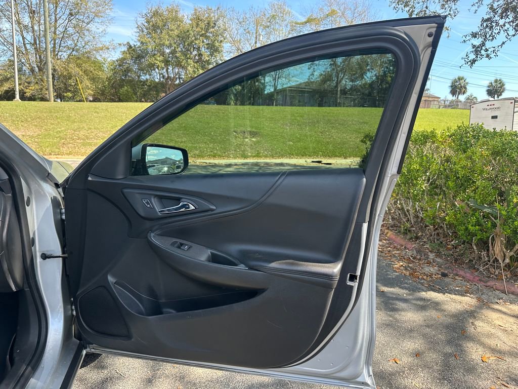 Used 2019 Chevrolet Malibu LT w/ Leather Package image 41