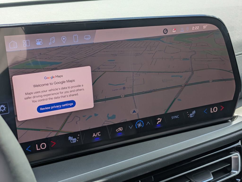 New 2025 Chevrolet Traverse LT image 24