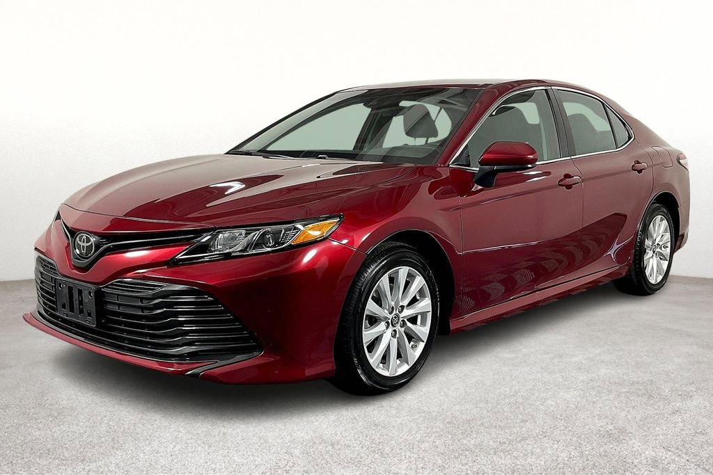 Used 2019 Toyota Camry LE image 15