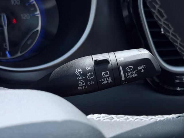 Used 2025 Chrysler Pacifica Select FWD image 39