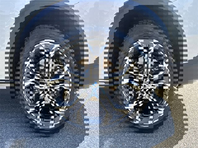 Used 2023 BMW X5 xDrive40i image 9